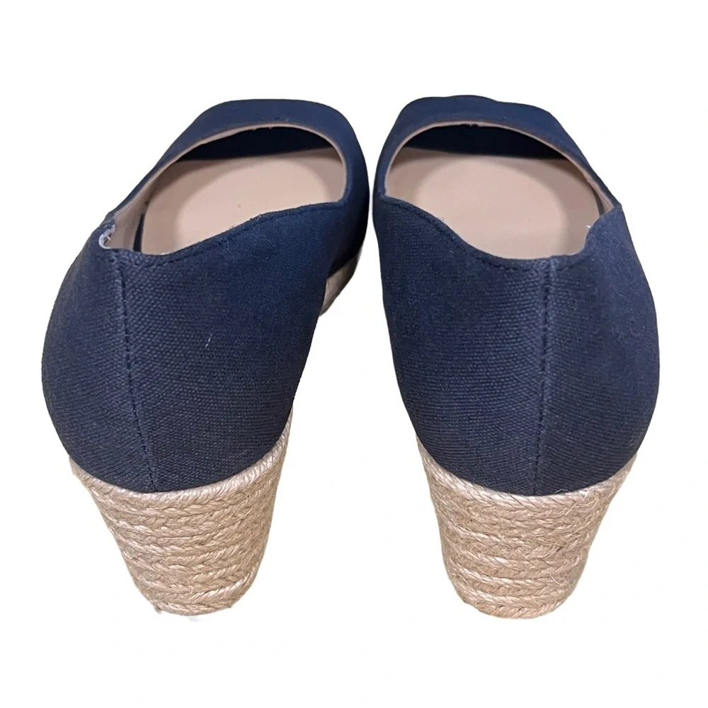 NEW Bandolino Women Navy Blue Fabric Nuri Sz 9 Espadrille Wedge Heel